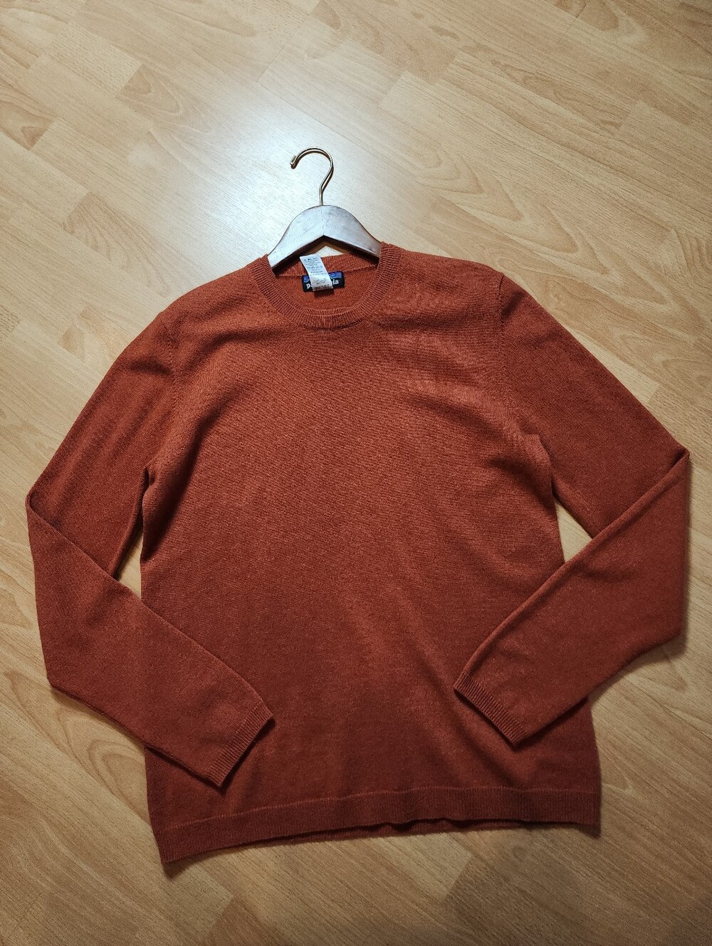 Patagonia 100% Cashmere Orange Crewneck Sweater Men's Size Medium - Picture 9 of 14